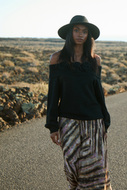 JERSEY CUELLO VUELTO FLORES - BLACK