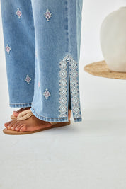 EMBROIDERED DIAMOND JEANS - BLUE