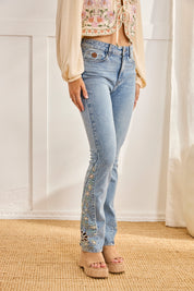 JEANS BOOTCUT BORDADOS - AZUL