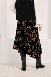 FALDA MIDI TERCIOPELO FLOCADO FLORES - NEGRO