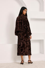CHAQUETA ANUDADA TERCIOPELO LENTEJUELAS - CHOCOLATE