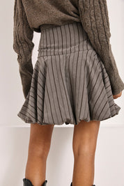 MINIFALDA GLOBO TACHUELAS - GRIS