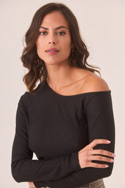 TOP ASIMÉTRICO CUT OUT - BLACK