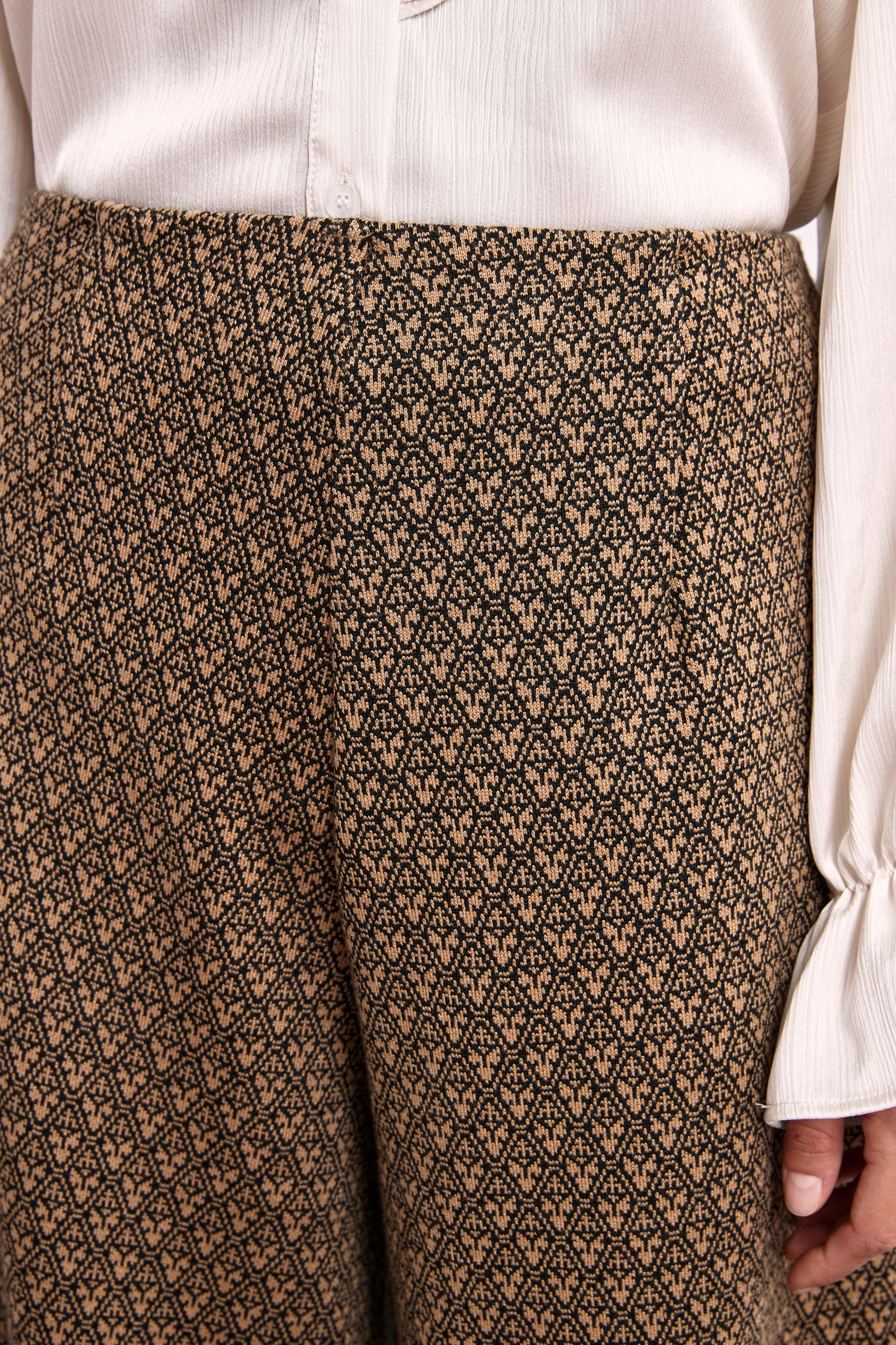 BICOLOR JACQUARD PATTERN TROUSERS - CAMEL
