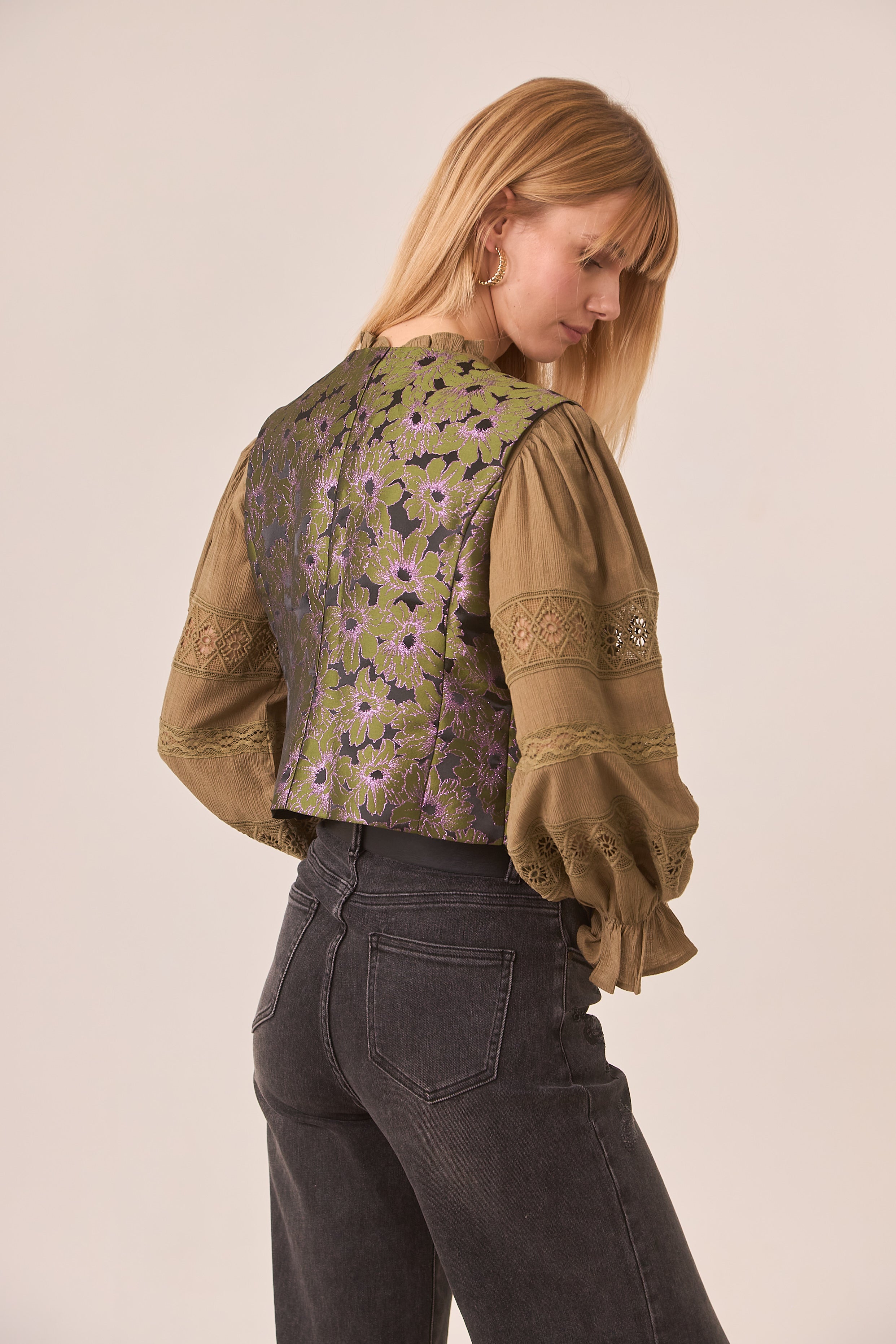 CHALECO JACQUARD METALIZADO - GREEN