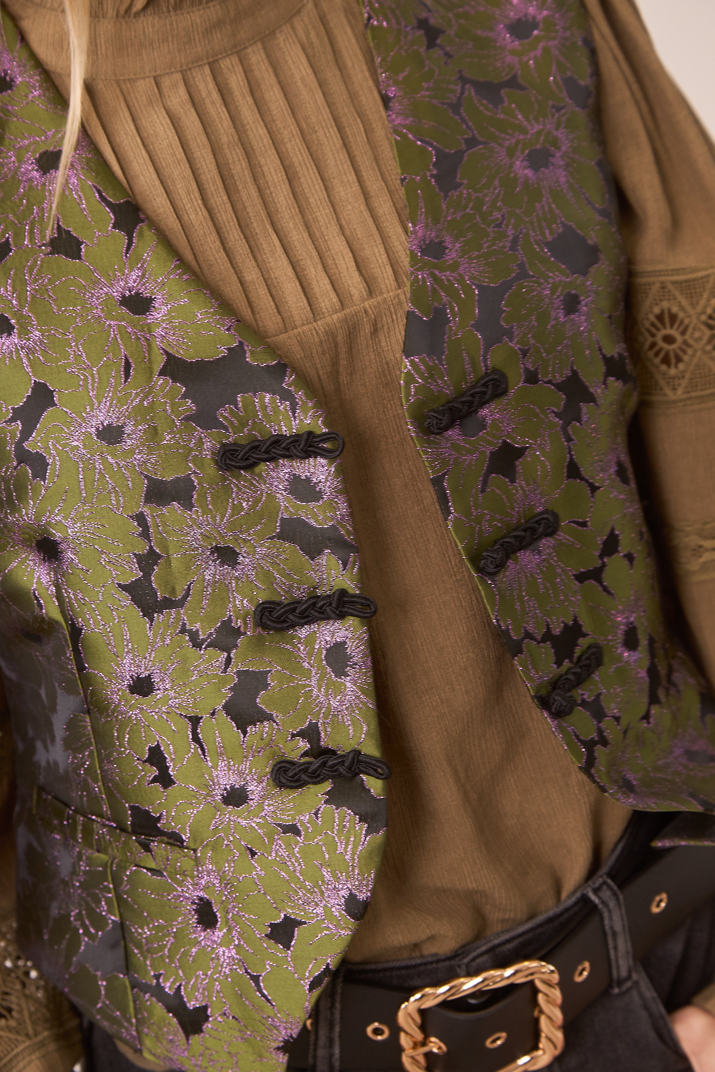 CHALECO JACQUARD METALIZADO - GREEN