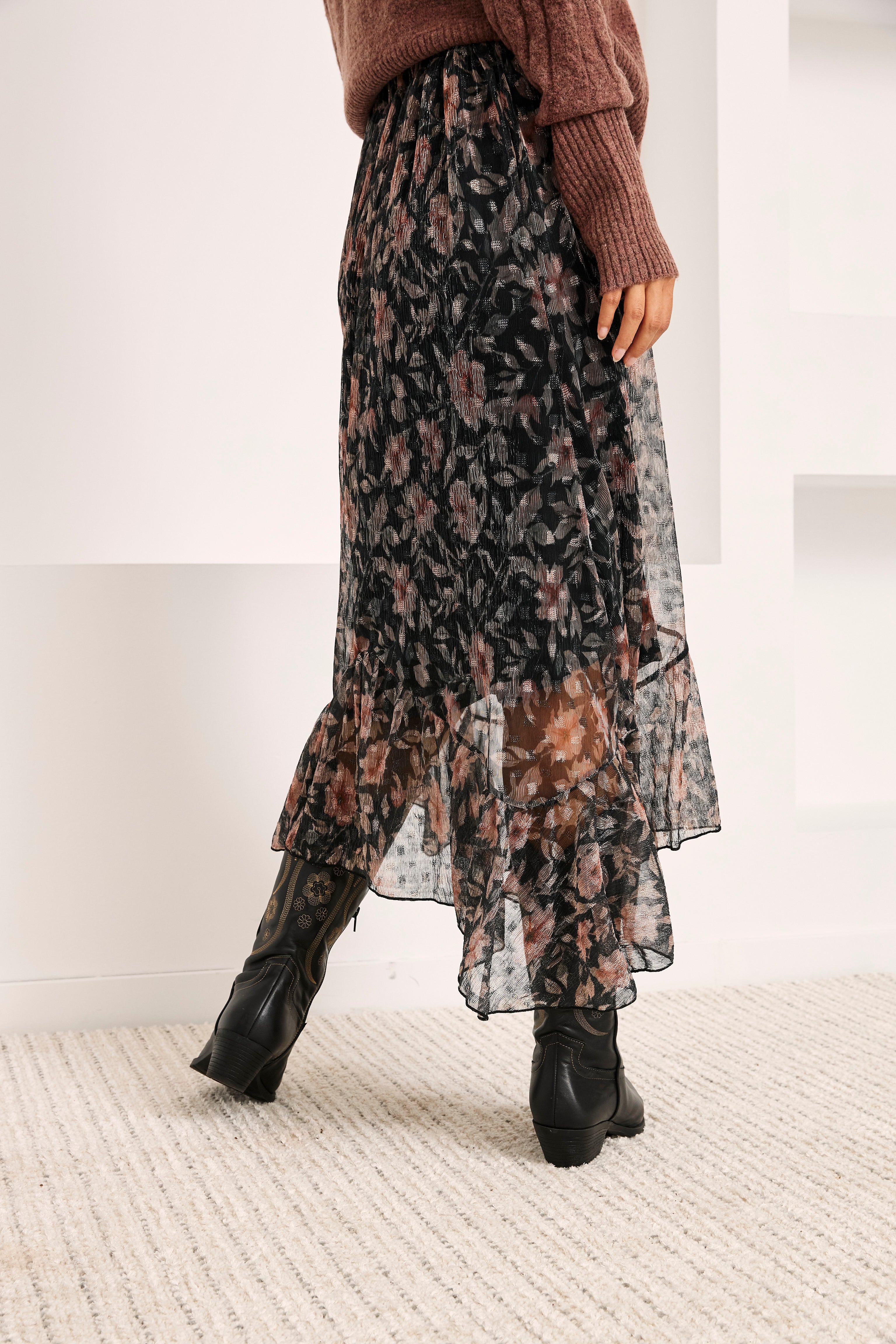 FALDA TUL ESTAMPADO FLORAL - NEGRO