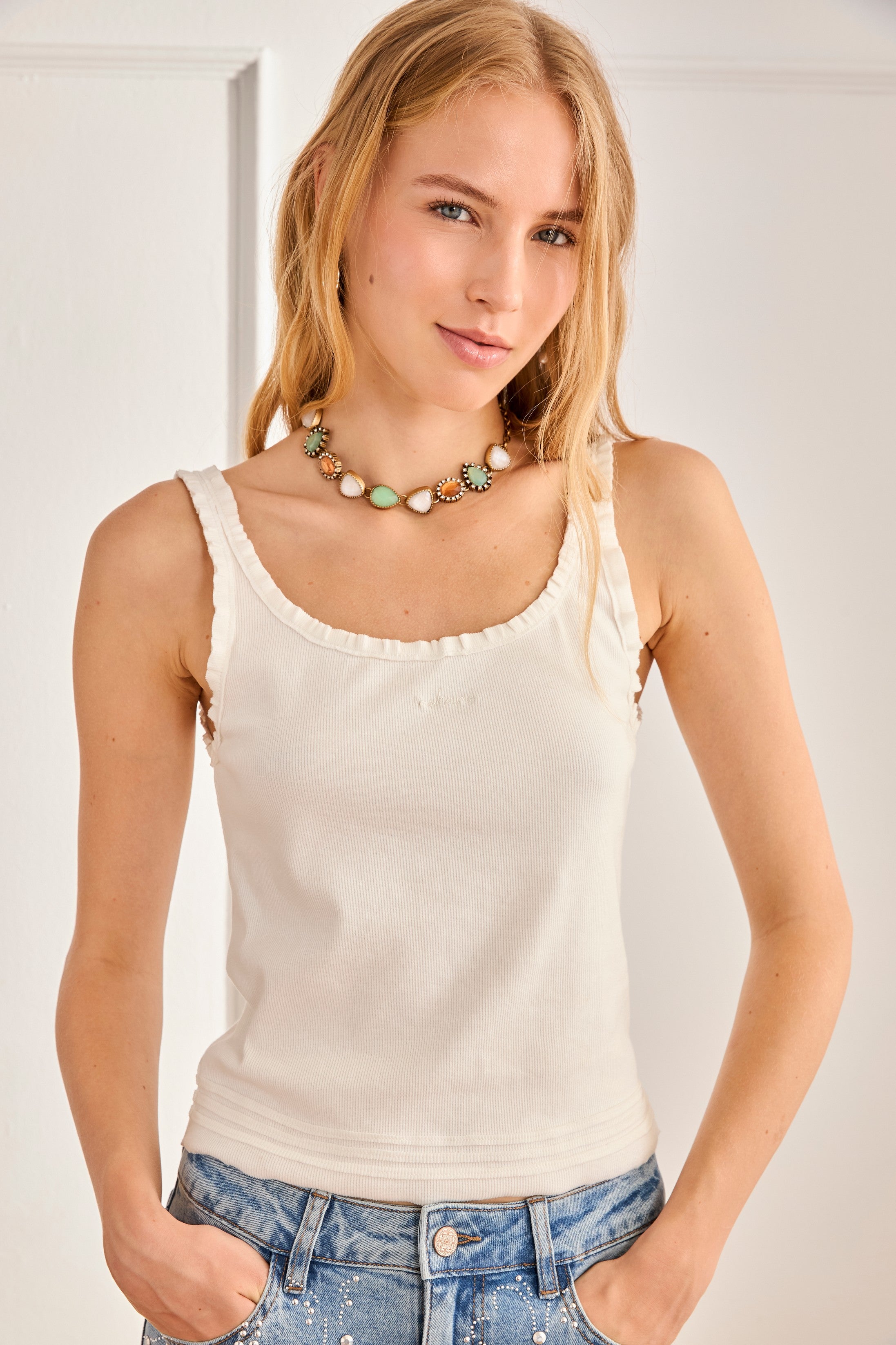 Ribbed top with ruffled trim - off-white