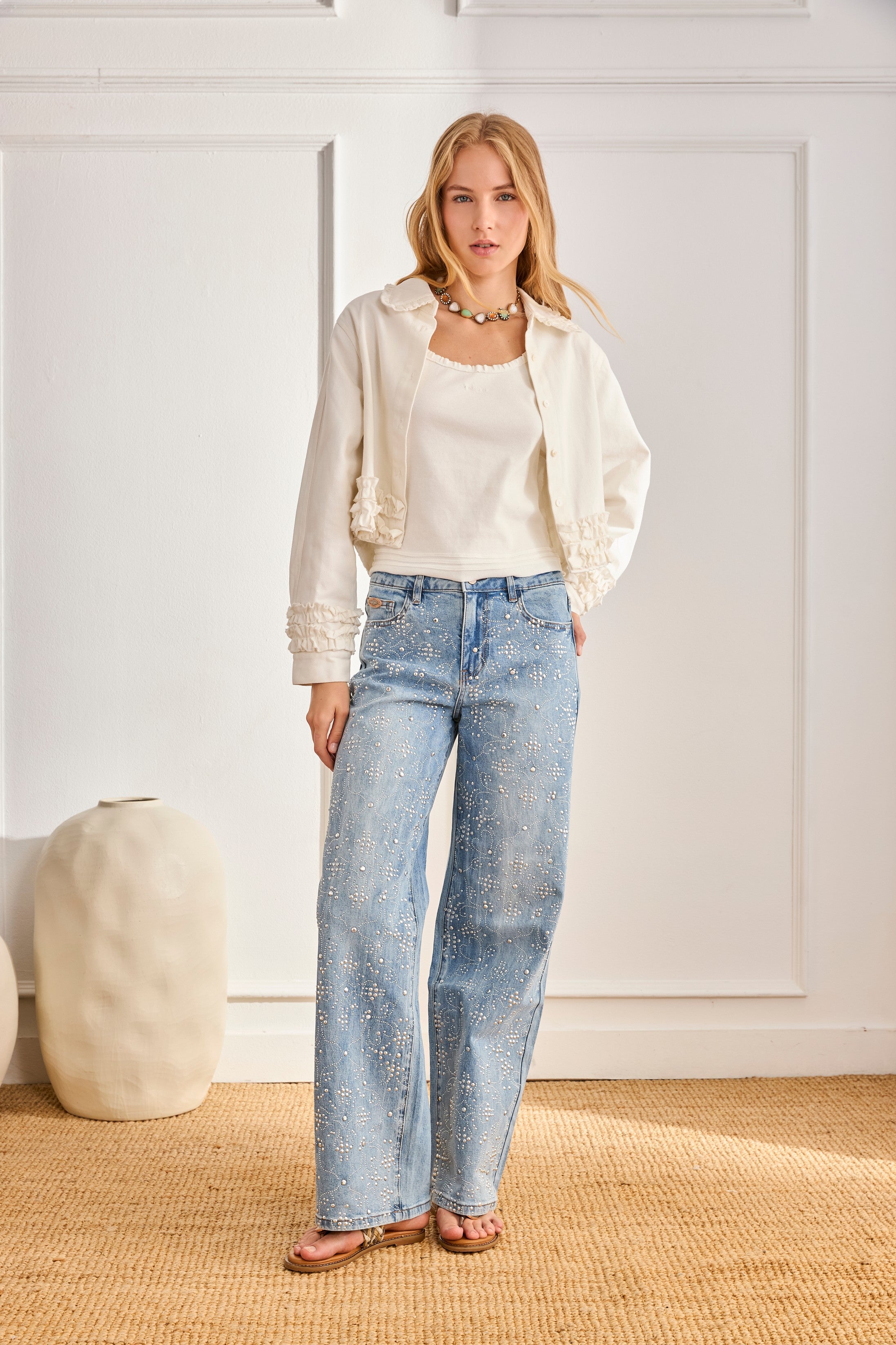 Ribbed top with ruffled trim - off-white