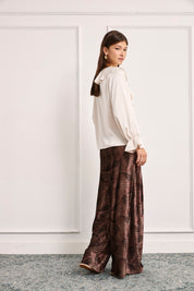 BLUSA SATINADA CUELLO VOLANTES - IVORY