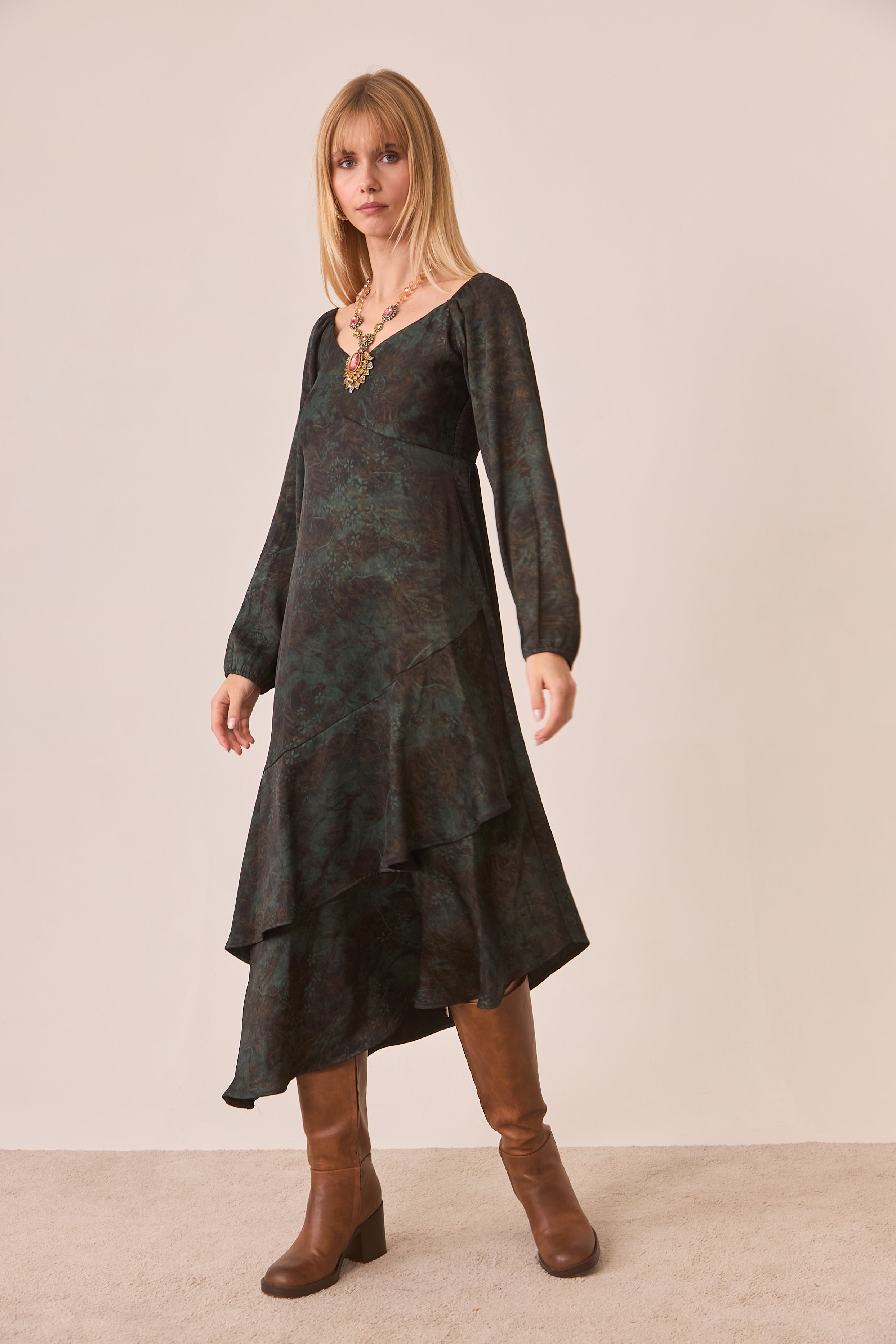 VESTIDO ASIMÉTRICO VOLANTES - GREEN