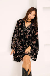 SHORT VELVET FLOCKED FLORAL DRESS - BLACK