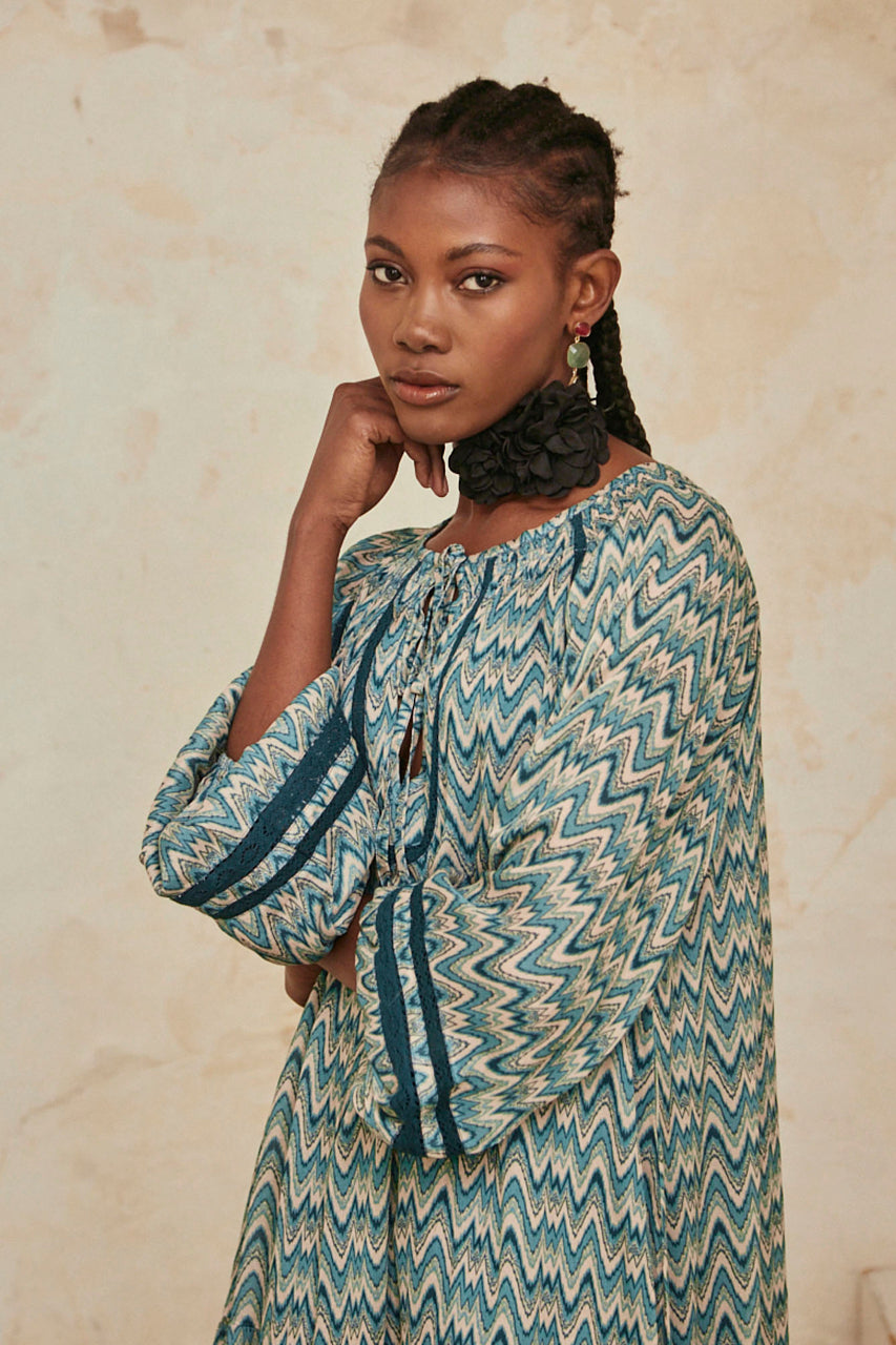 SHORT DRESS WITH LONG SLEEVES AND PRINTED LACE - TURQUOISE