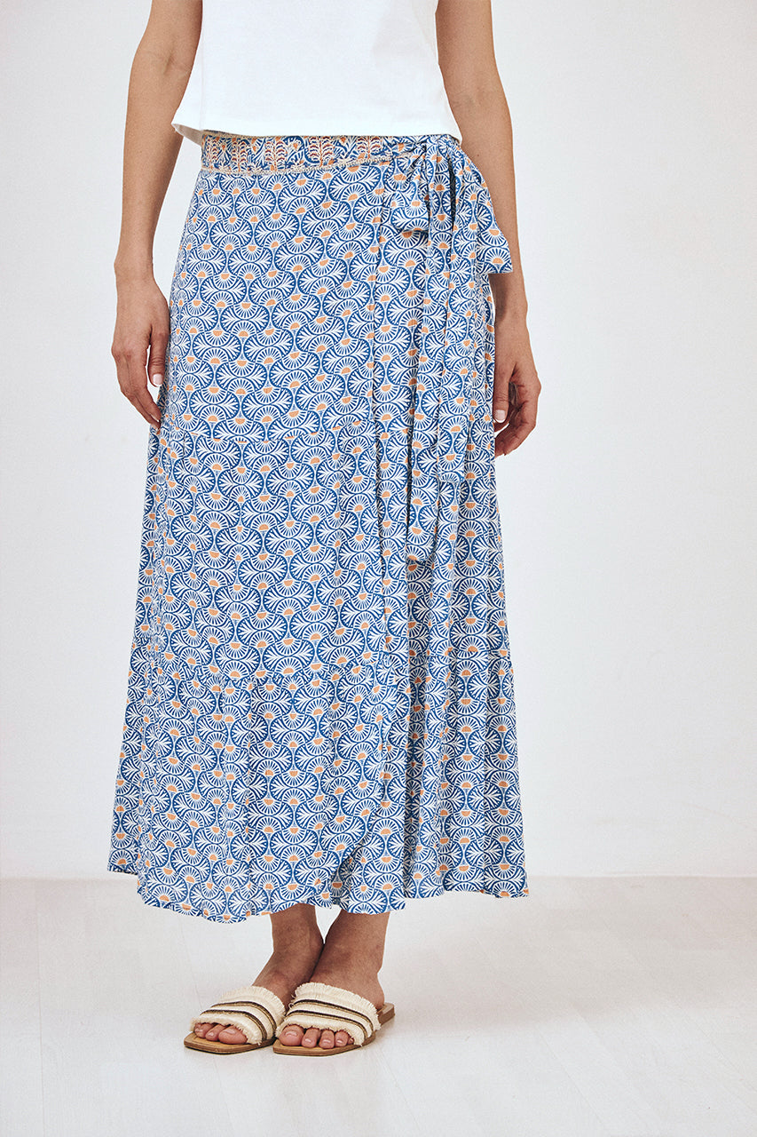FALDA PAREO MIDI CON ESTAMPADO BORDADO - AZUL