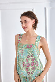 TOP FLORES DETALLE LENTEJUELAS - AZUL