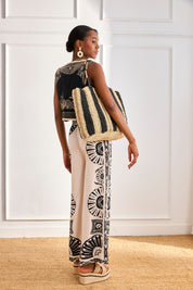 TWO-TONE EMBROIDERED VEST - BLACK