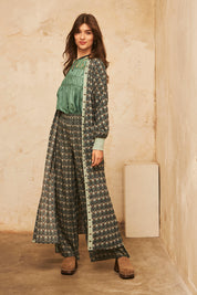 KIMONO LARGO MANGA LARGA ESTAMPADO CON BORDADO - GREEN