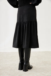 FALDA FLORES BORDADAS - BLACK