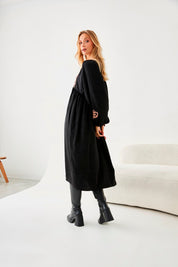 VESTIDO BORDADOS FLORALES - BLACK