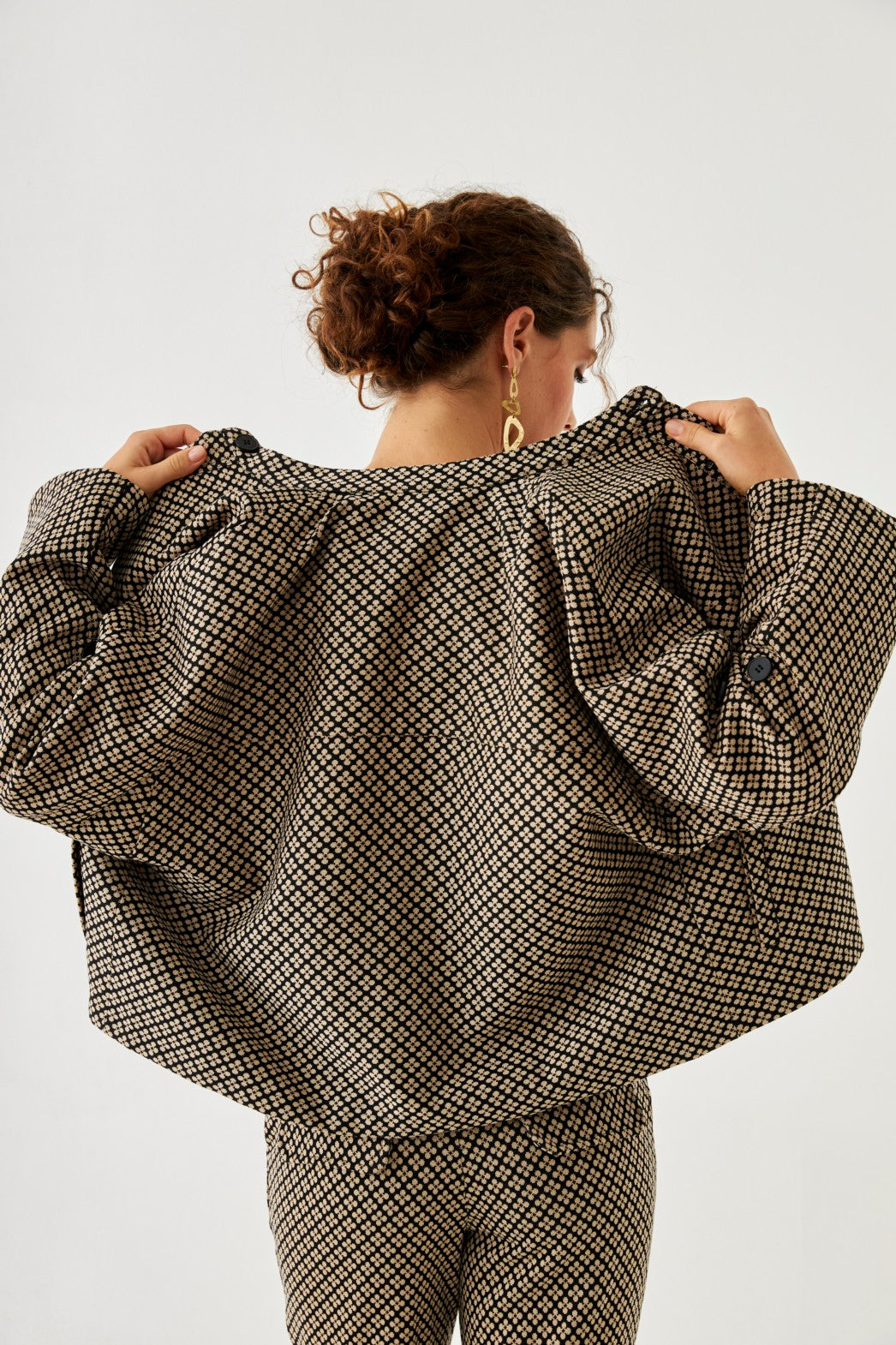 CHAQUETA MAO PATTERN - BLACK