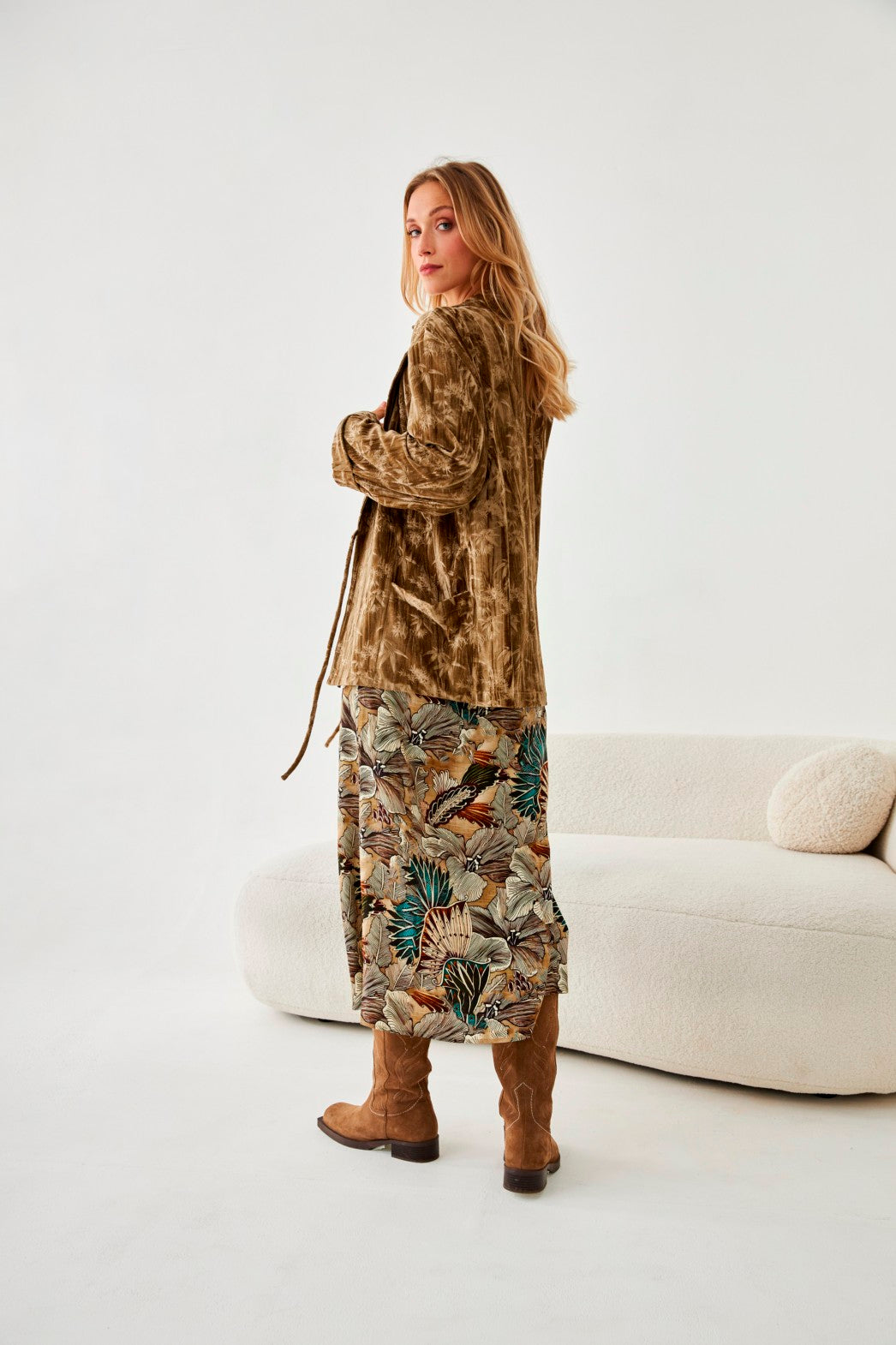 CHAQUETA CRUZADA TIRAS ATAR TERCIOPELO PALMERITAS - GOLDEN