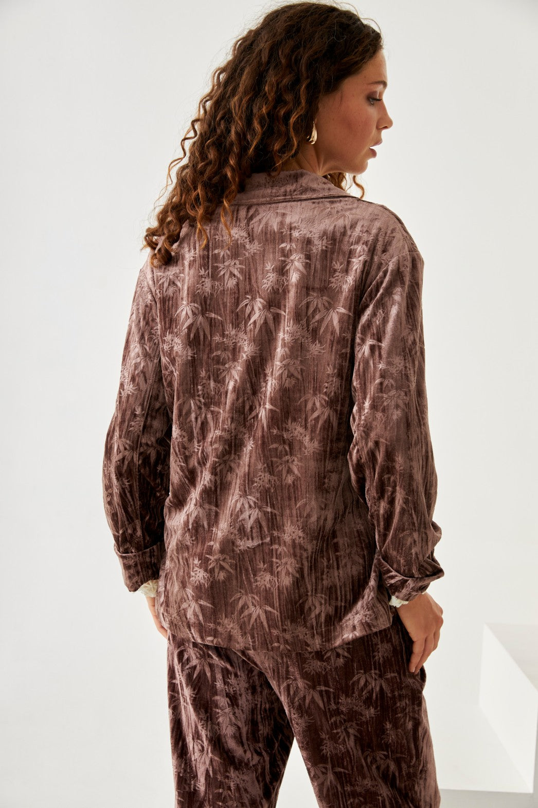 CHAQUETA CRUZADA TERCIOPELO PALMERITAS - TAUPE