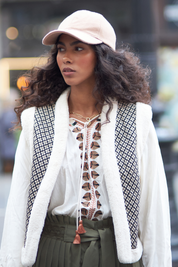 CHALECO JACQUARD BORREGUITO - BLACK