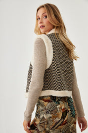 CHALECO JACQUARD PUNTO CON BORREGUITO - BLACK