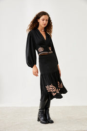 BLUSA BORDADOS CINTURA - BLACK