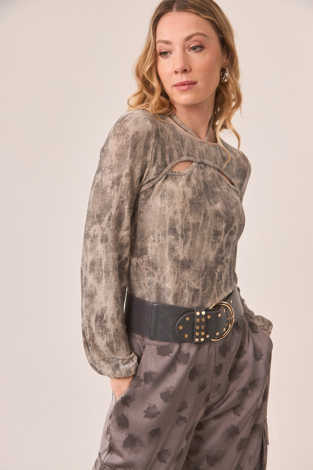 TOP LÚREX TIE DYE CUT OUT - GREY