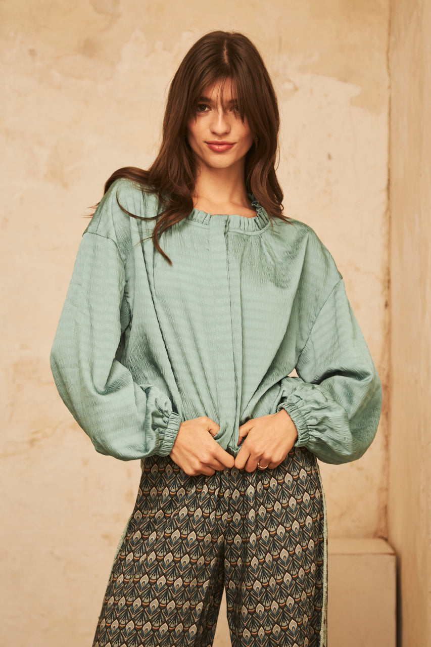 CAMISA AMPLIA MANGA LARGA CON GOMA EN  EL BAJO - GREEN