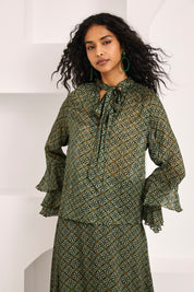BLUSA ESTAMPADO RETRO VOLANTES Y LAZADA - VERDE