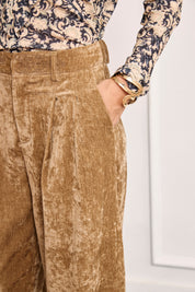 PANTALÓN SASTRE TERCIOPELO BORDADOS - CAMEL
