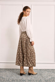 PLEATED AND EMBROIDERED MAO BLOUSE - WHITE