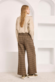 PANTALÓN PINZAS CUADROS - CAMEL