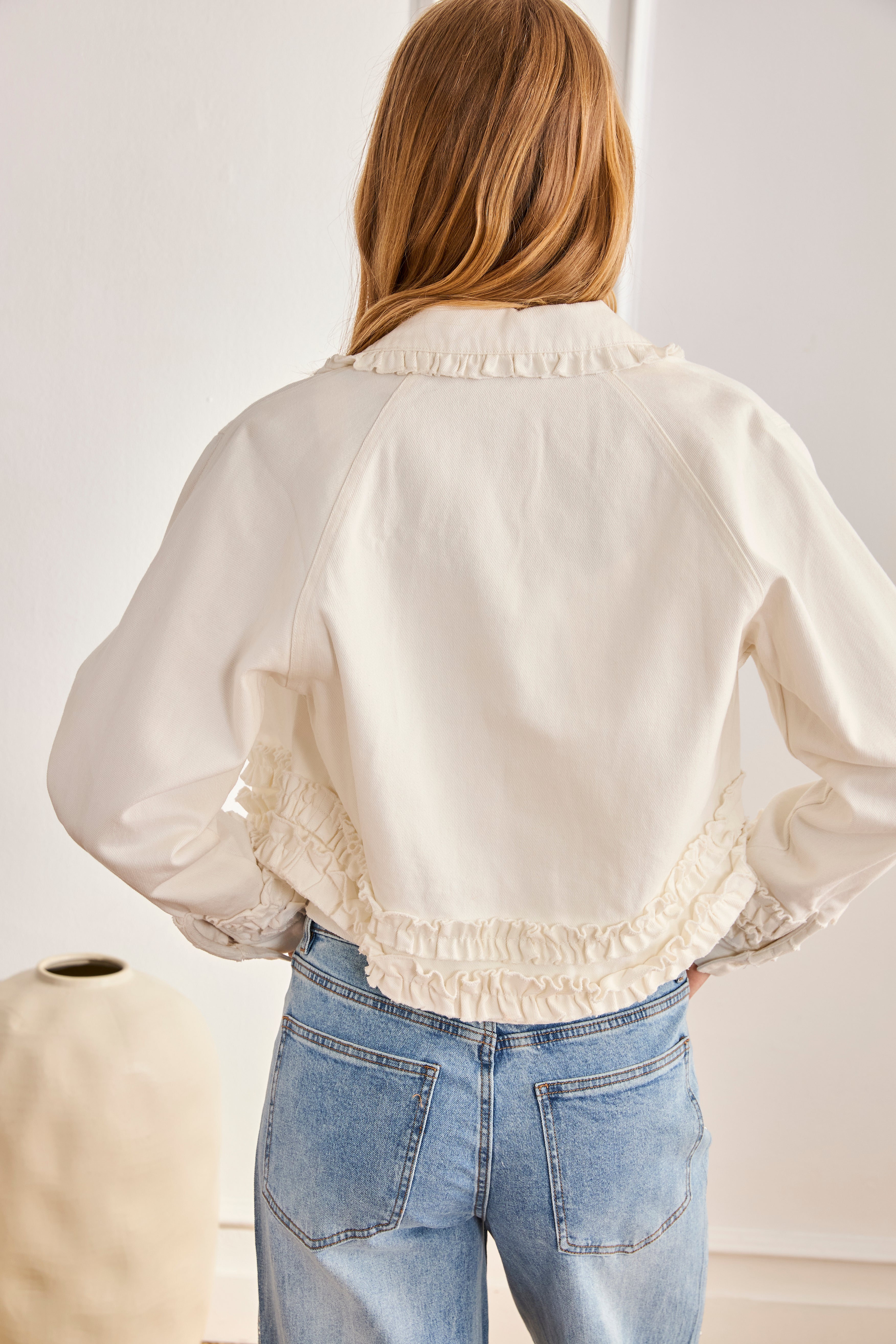 SHORT DENIM JACKET WITH RUFFLES - WHITE