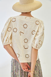 BLUSA FLORES BORDADAS CALADOS Y LAZOS - CRUDO - IVORY