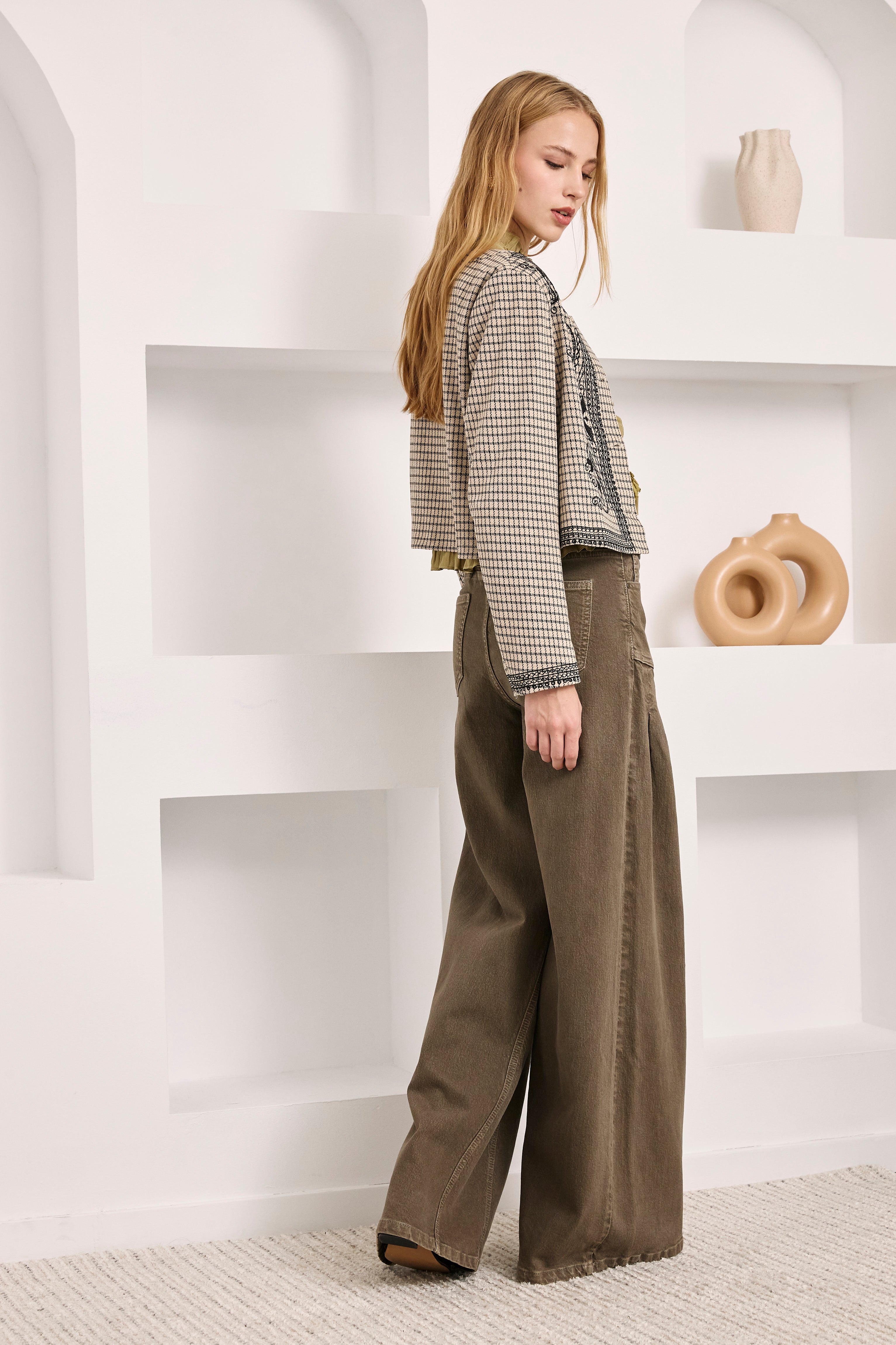 CHAQUETA CUADROS CON BORDADOS - IVORY