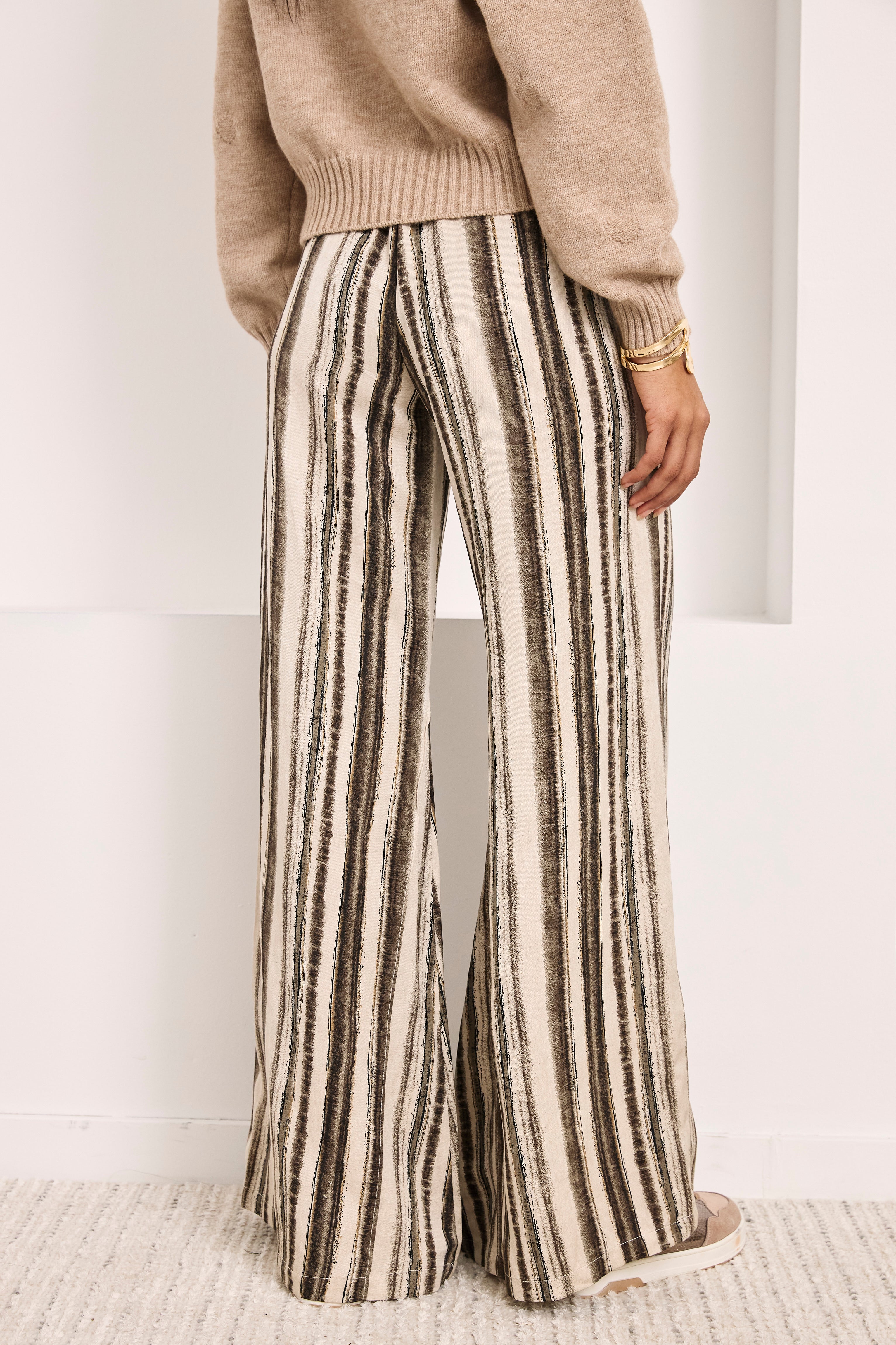 PANTALÓN FLUIDO RAYAS TRAZOS - IVORY