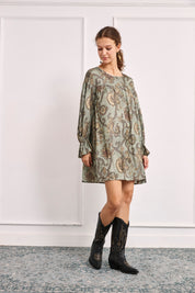 VESTIDO SEDOSO FLORES HERÁLDICAS - CAQUI
