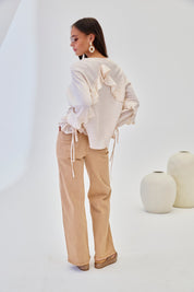 BLUSA VOLANTES Y LAZOS - CRUDO