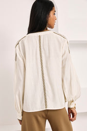 BLUSA FRUNCIDOS Y TACHUELAS - IVORY