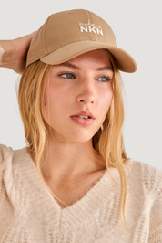 GORRA LOGO BORDADO - CAMEL