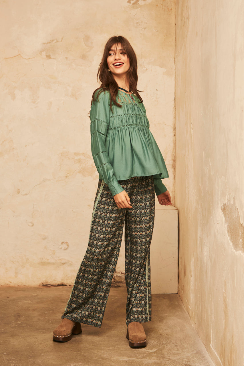 LONG SLEEVE BLOUSE WITH MATCHING BLONDE - GREEN