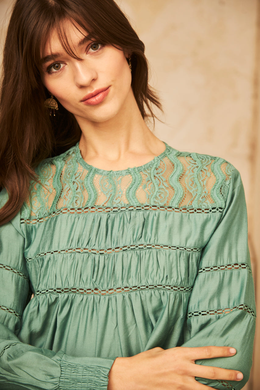 LONG SLEEVE BLOUSE WITH MATCHING BLONDE - GREEN