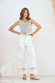 PANTALÓN RECTO BORDADO CON BLONDA - BLANCO