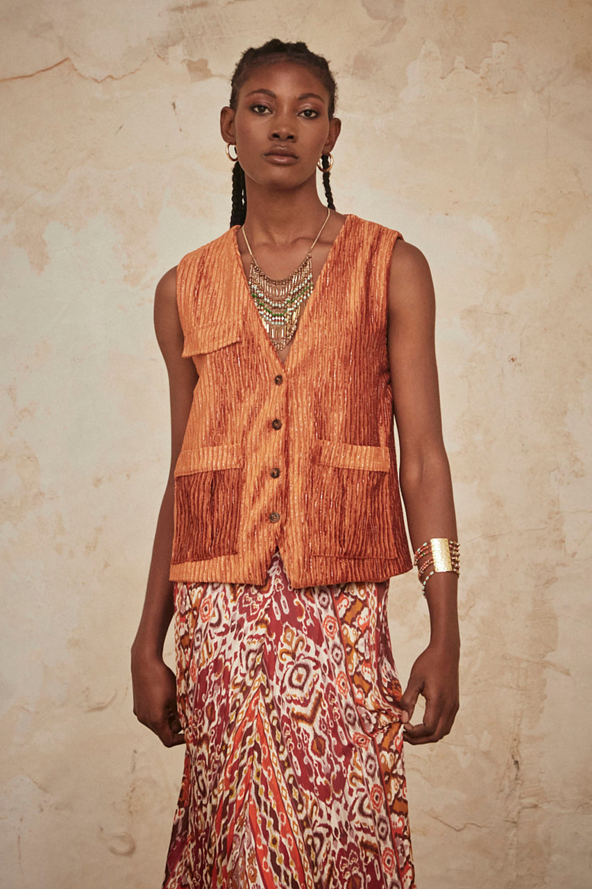 VEST WITH POCKETS - BRICK