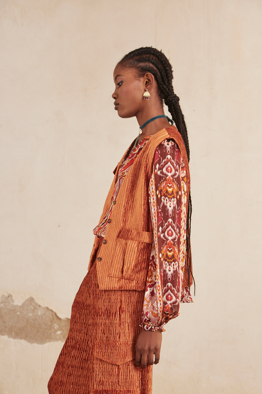 VEST WITH POCKETS - BRICK