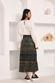 MULTICOLOR BORDER SKIRT - BLACK