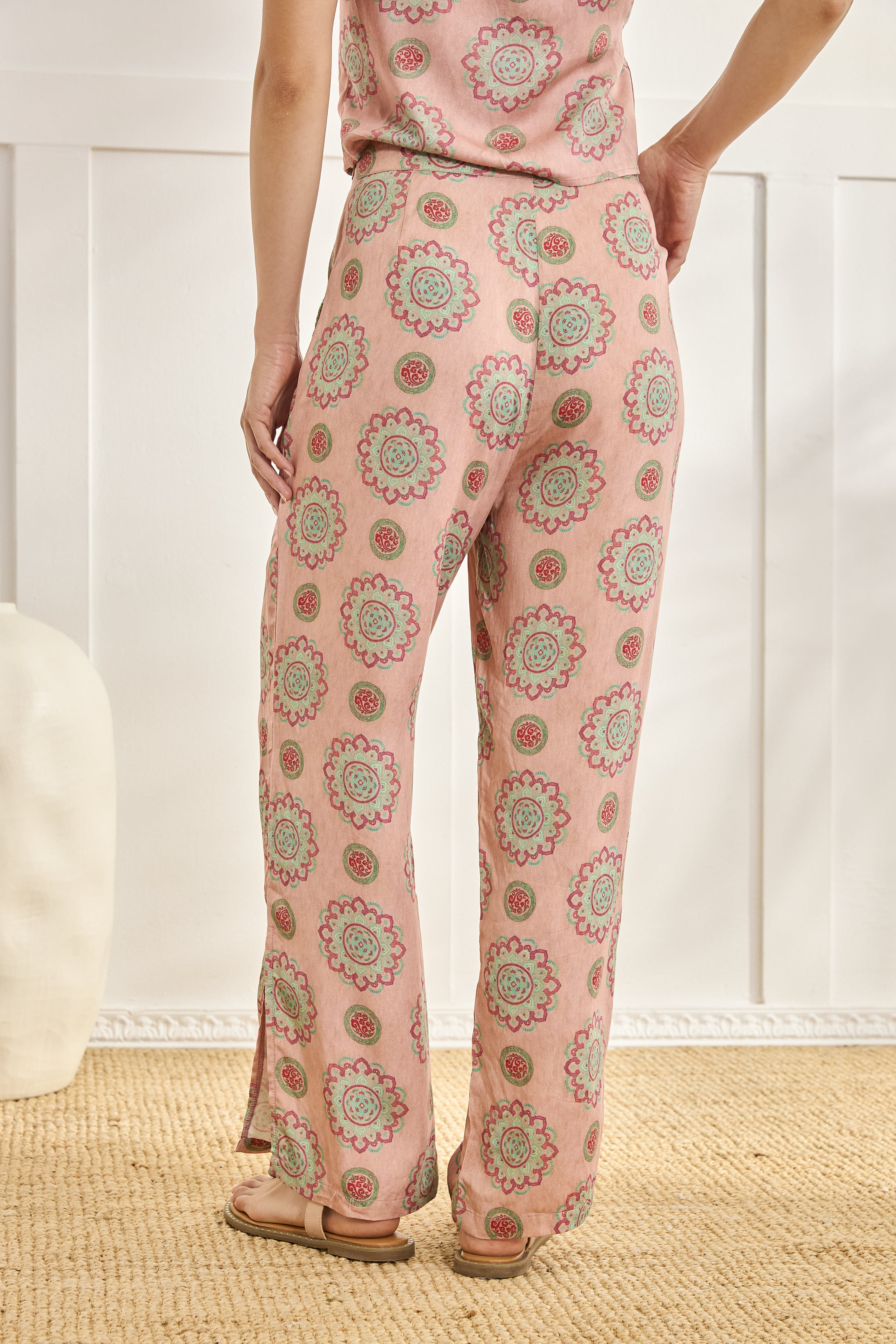 PANTALÓN ESTAMPADAO MANDALAS - CORAL